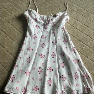 Isabelle’s cabinet summer dress